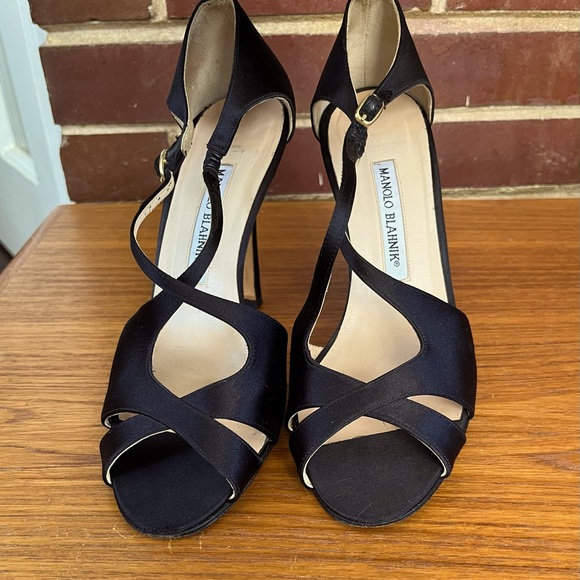 Manolo Blahnik Black Satin Peep Toe Stiletto Slingback Heels - Picture 13 of 15